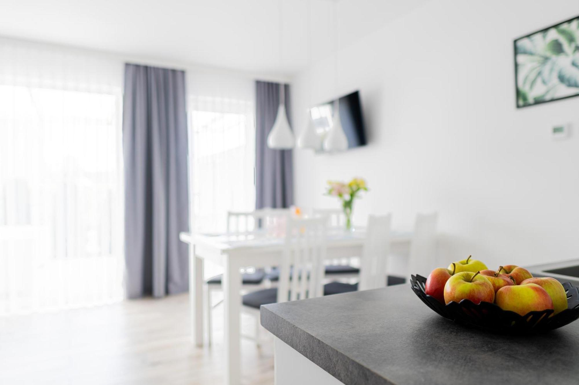 Domki Apartamentowe Barka Karwia Zewnętrze zdjęcie